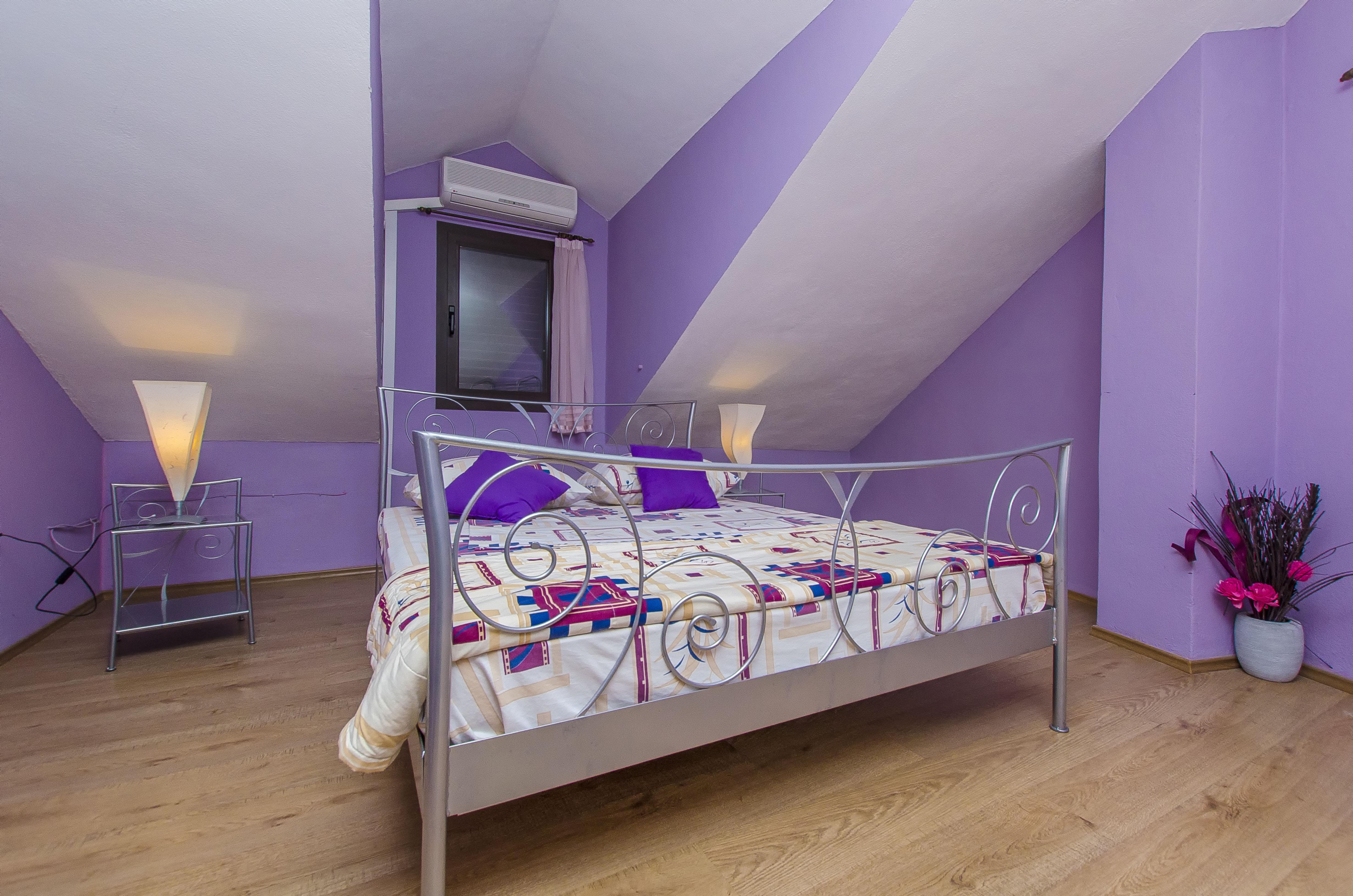 Bed & Breakfast Palace Derossi