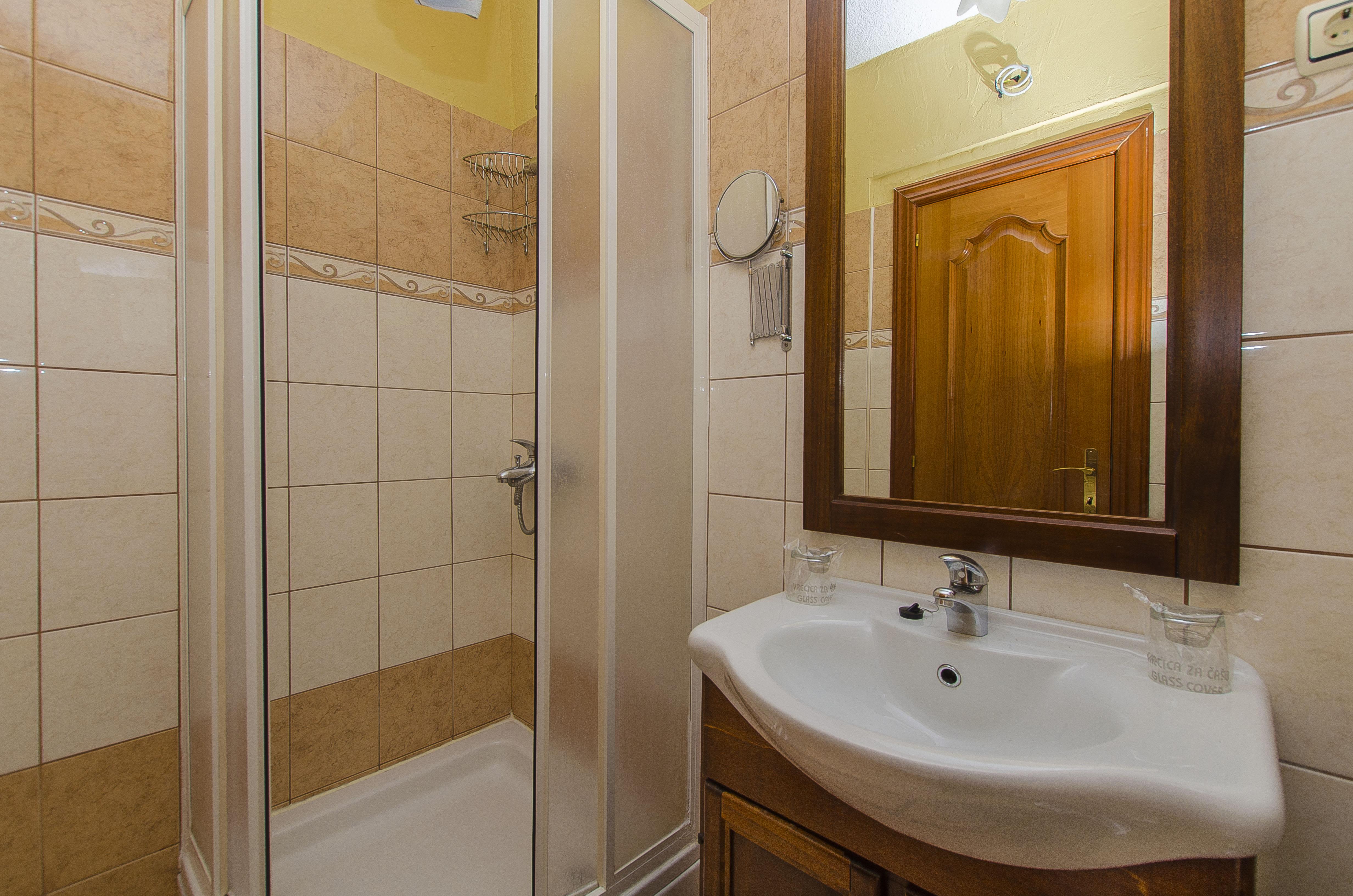 Couette-café Palace Derossi Trogir