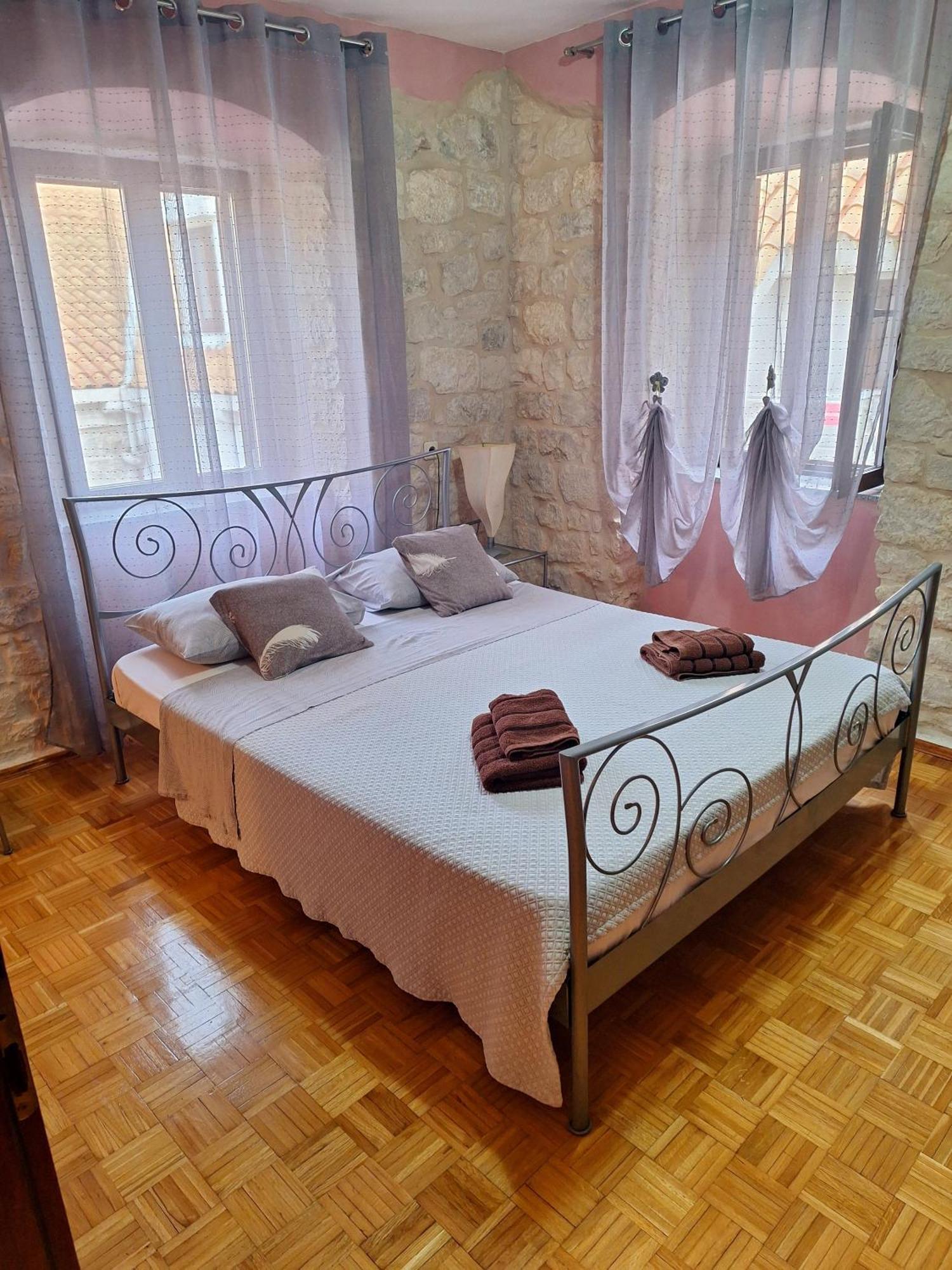 Bed & Breakfast Palace Derossi 3*