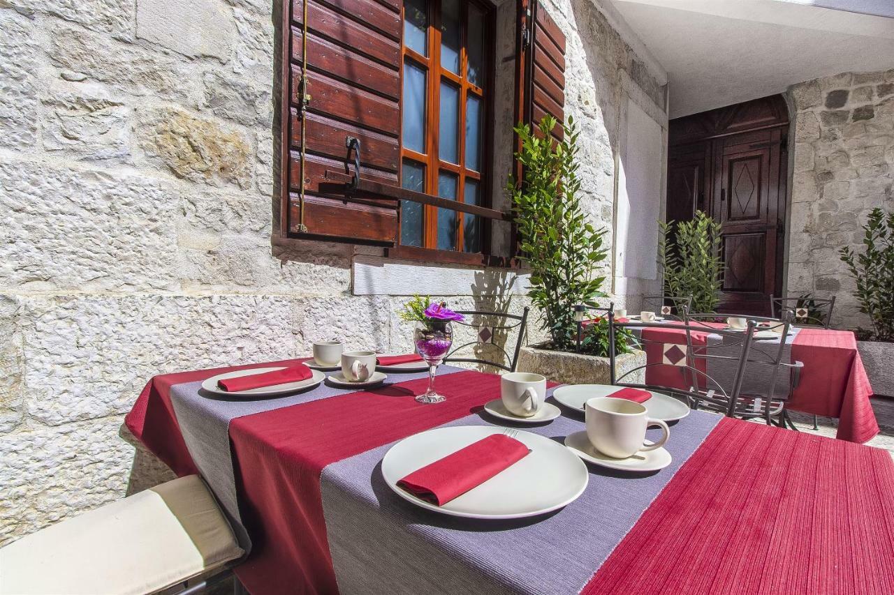 Palace Derossi 4* Trogir