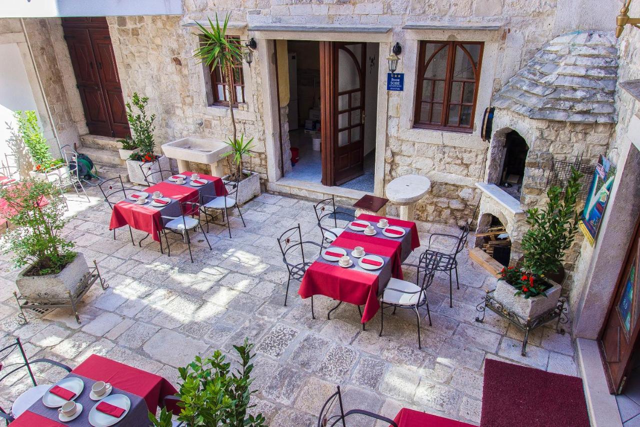 Palace Derossi 4* Trogir